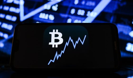 Bitcoin 6,000 سے اوپر کے نئے ریکارڈ تک پہنچ گیا کیونکہ سرمایہ کار اس ہفتے Fed کے فیصلے کا انتظار کر رہے ہیں