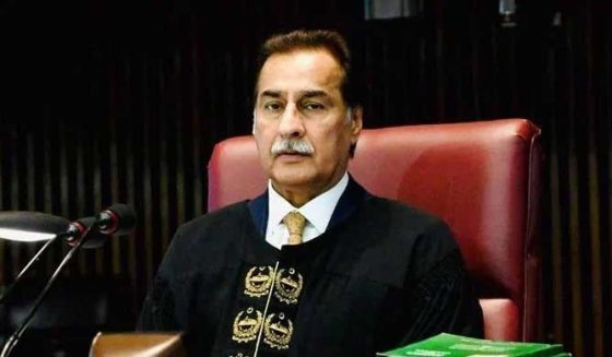 ‘مذاکرات میں کردار ادا کرنے کو تیار ہیں’، ایاز صادق حکومت اور اپوزیشن کے مذاکرات پر