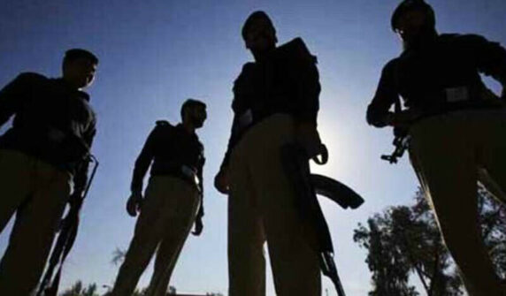 3 سی ٹی ڈی پولیس اہلکار شہید ہوگئے ، 2 دہشت گردوں کے ساتھ آگ کے بدلے میں بنو میں 2 زخمی ہوگئے