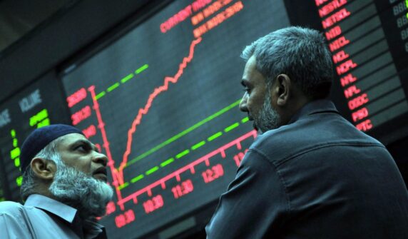 PSX صحت مندی لوٹنے کے طور پر جنگ کا خدشہ آسانی سے | ایکسپریس ٹریبیون