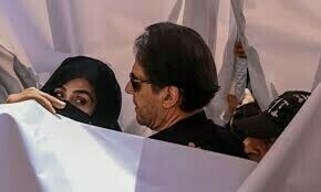 آئی ایچ سی نے عمران کو اعتراضات کو مسترد کردیا ، بشرا نے جملوں کو ختم کرنے کی درخواست کی