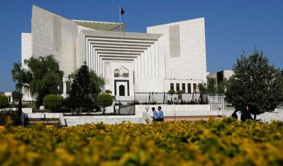 انکوائری کمیشن کے لئے ماروات کی التجا ، عمران کی سننے کے لئے سپریم کورٹ