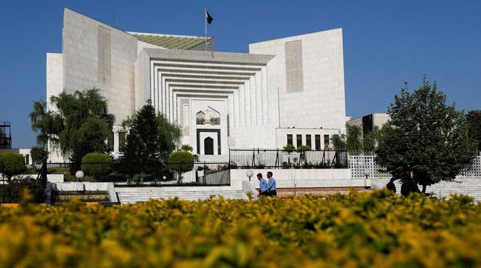 انکوائری کمیشن کے لئے ماروات کی التجا ، عمران کی سننے کے لئے سپریم کورٹ
