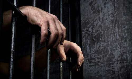 ایف آئی اے نے کراچی میں متحدہ عرب امارات سے 4 پاکستانی کو انسانی اسمگلروں کا شبہ کیا