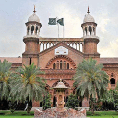 ایل ایچ سی اسکولوں میں مشروبات پر پابندی کا مطالبہ کرنے کی درخواست پر فیصلہ ہے