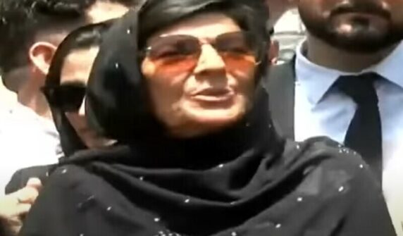 ایلیمہ خانم اور پی ٹی آئی کے کنوال شوزاب کا سامنا کرنا پڑا ویڈیو پر کشیدہ عدالت کے تبادلے میں