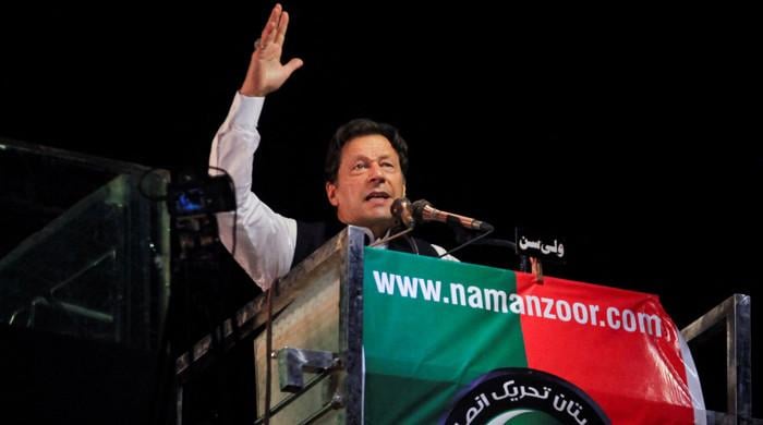 عمران نے ‘دے دو’ معاہدے کو مسترد کردیا ، صرف پاکستان کی دلچسپی کے لئے بات چیت کا کہنا ہے کہ