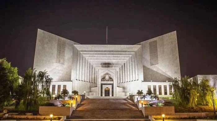 فوجی مقدمے کی سماعت کے معاملے میں سپریم کورٹ کا فیصلہ ہے