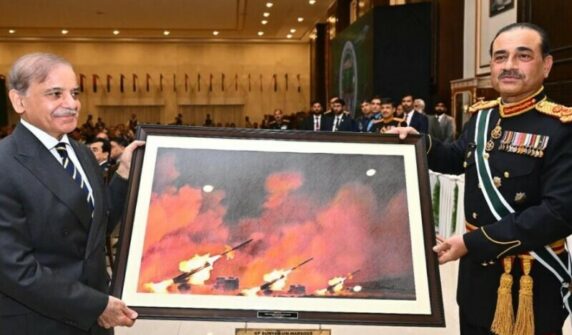 مارک-ہیک کے دوران فیلڈ مارشل منیر نے سیاسی قیادت کی اسٹریٹجک دور اندیشی کی تعریف کی