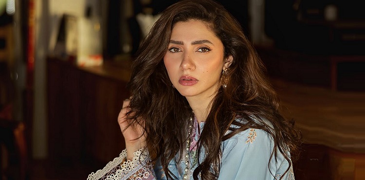 ‘محبت گرو’ اسٹار مہیرا خان نے فلمی صنعت کے بارے میں حکومت کی حمایت کا مطالبہ کیا ہے