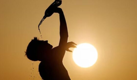 مرکری کل کراچی میں 40 ° C عبور کرنے کا امکان ہے: میٹ آفس