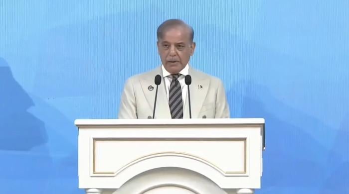وزیر اعظم شہباز کا کہنا ہے کہ پاکستان ہندوستان کو آئی ڈبلیو ٹی ریڈ لائن کو عبور کرنے کی اجازت نہیں دے گا