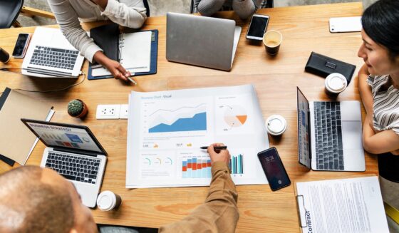 ٹیکس میں اصلاحات بنیادی طور پر شروع ہونی چاہئیں ایکسپریس ٹریبیون
