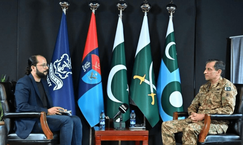 ڈی جی آئی ایس پی آر نے پاک انڈیا میں اضافے کے دوران ایران کی امن کوششوں کا تعاقب کیا