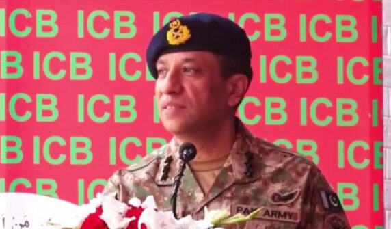 ڈی جی آئی ایس پی آر کا کہنا ہے کہ جب لوگ اور پاکستان آرمی متحد کھڑے ہیں تو کوئی دہشت گرد زندہ نہیں رہے گا۔