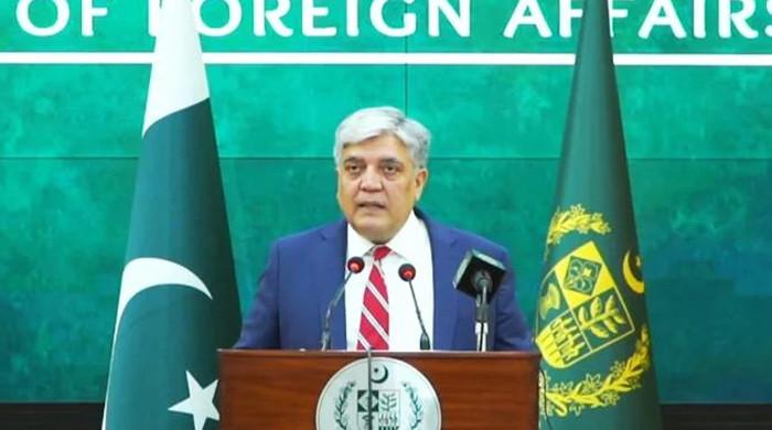ہندوستان میں گولڈن ٹیمپل کو نشانہ نہیں بناتے ہوئے پاکستان نے ‘اعلی ترین عزت’ میں عبادت گاہیں رکھی ہیں۔